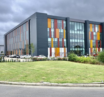 modern office (foto: Anthony O'Neil / CC BY-SA 2.0, Wikimedia Commons)
