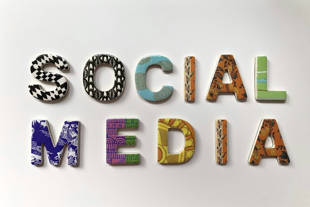 Erfolgreiche Social-Media-Strategien für Unternehmen im digitalen Zeitalter