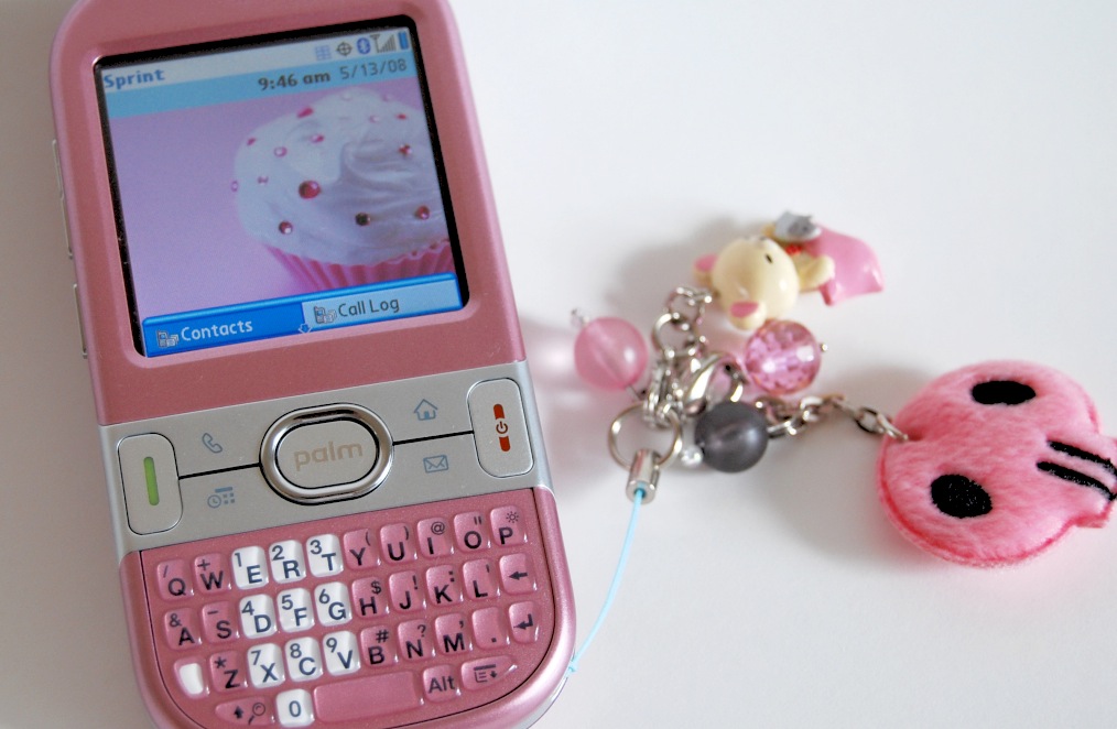 smartphone touchscreen finger