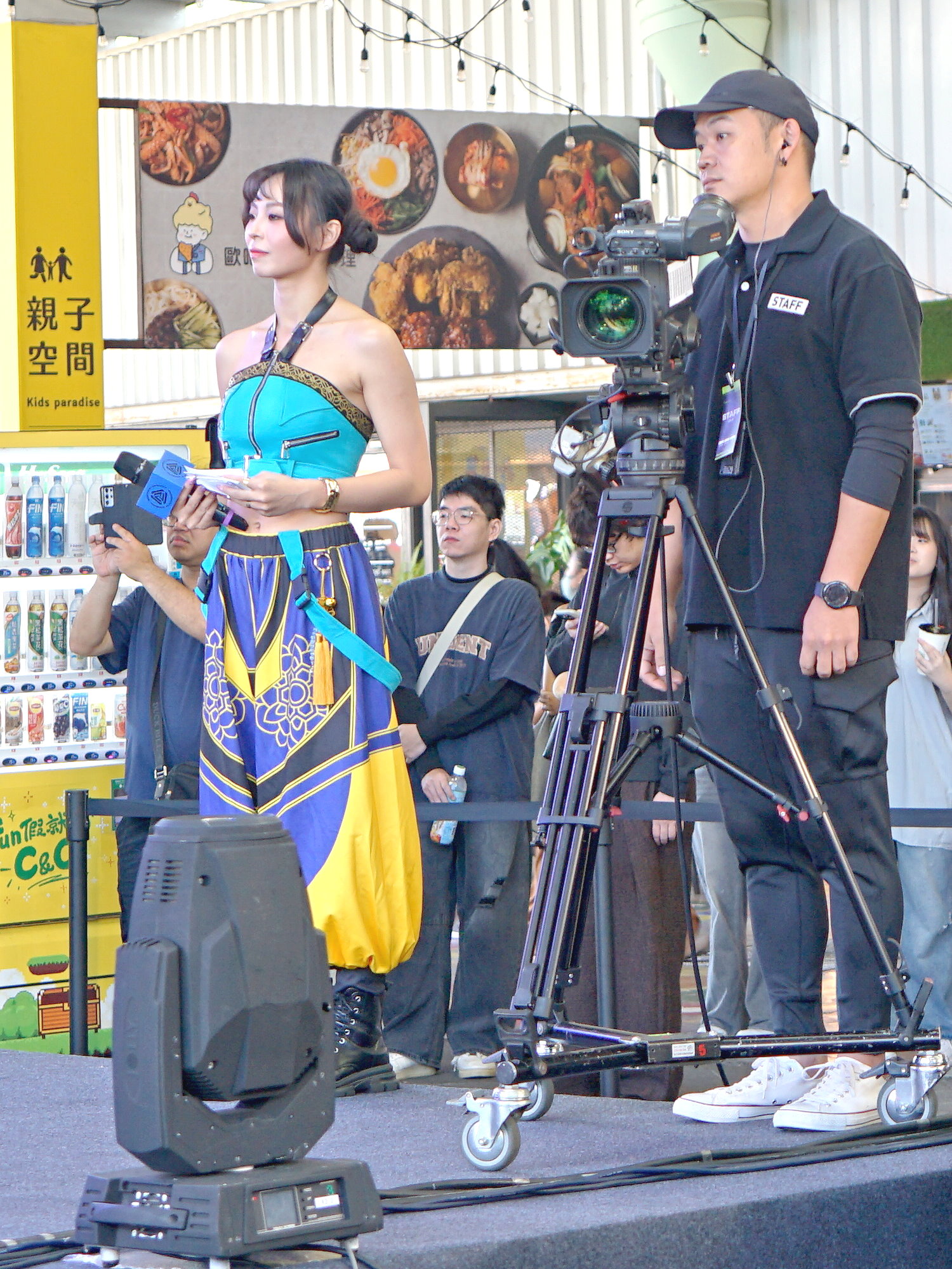 smartphone camera tripod